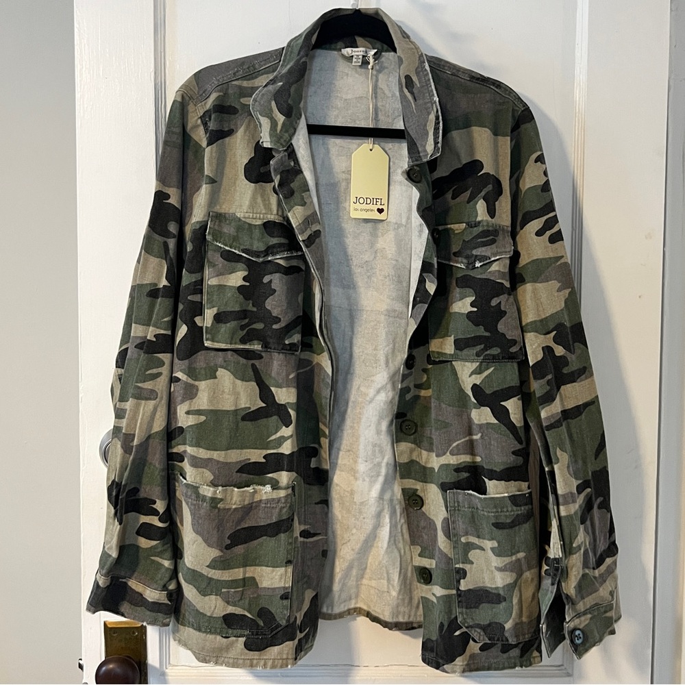 NWT Women’s 1X Lightweight Camo Utility Jacket – Distressed Cotton Shacket
